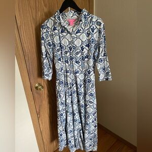 Isaac Mizrahi Blue and White Patterned Dress